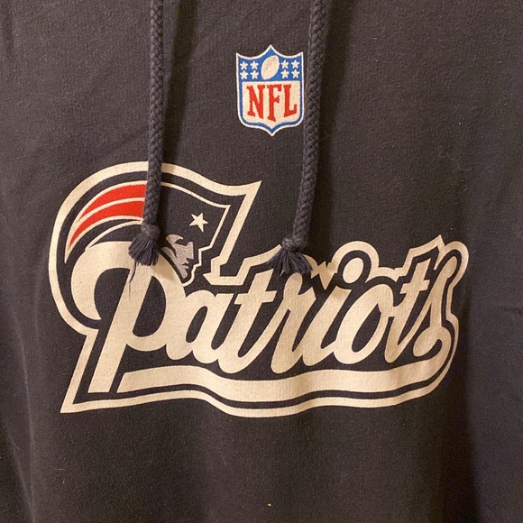 New England Patriots hoodie - Picture 2 of 4